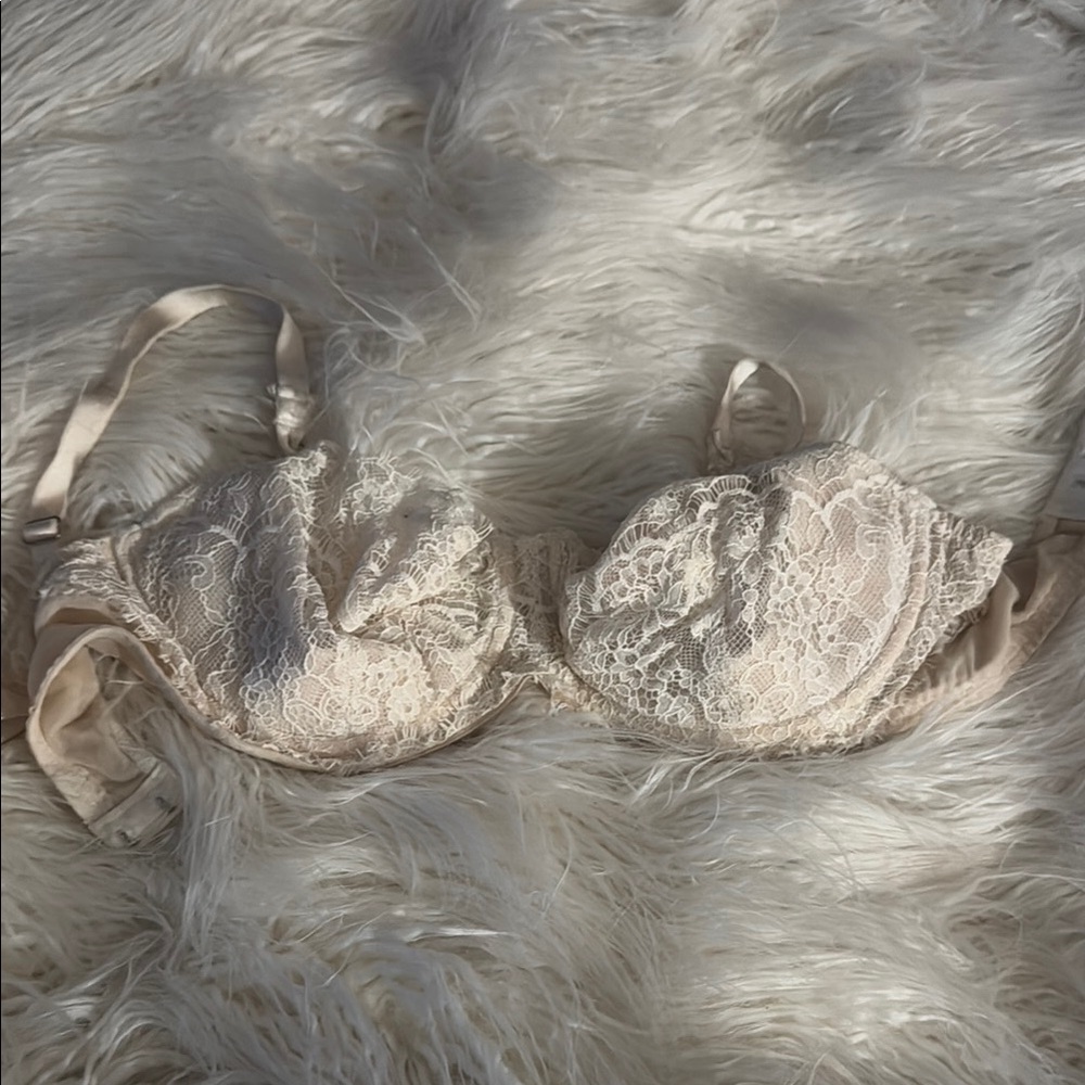 Victoria's Secret Cream Lace Balconette Bra
